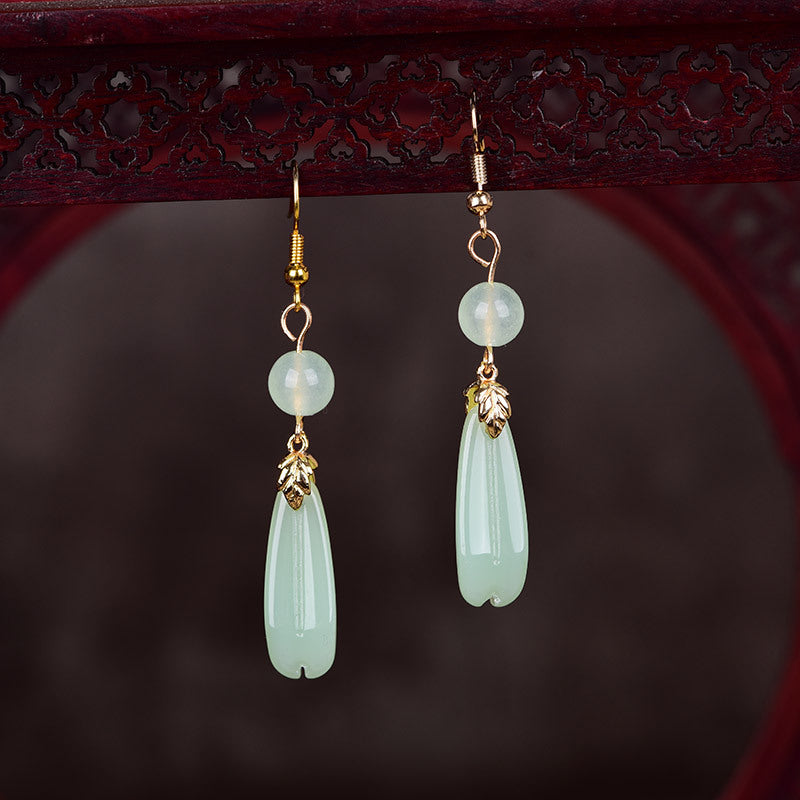 Women's Classical Retro Style Fashionable Simple Temperament Long Earrings