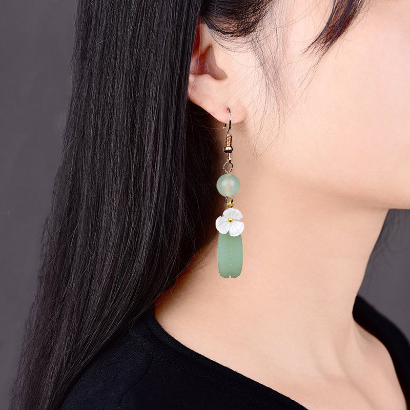 Women's Classical Retro Style Fashionable Simple Temperament Long Earrings