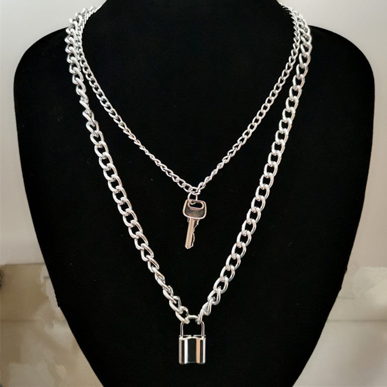 Women's Personality Retro Multiple Peach Heart Chain Sweater Simple Necklaces
