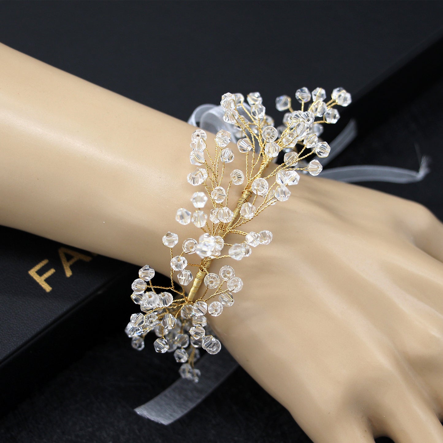 Wrist Flower White Pearl Handed Wedding Gift Sisters Group Event Bracelet