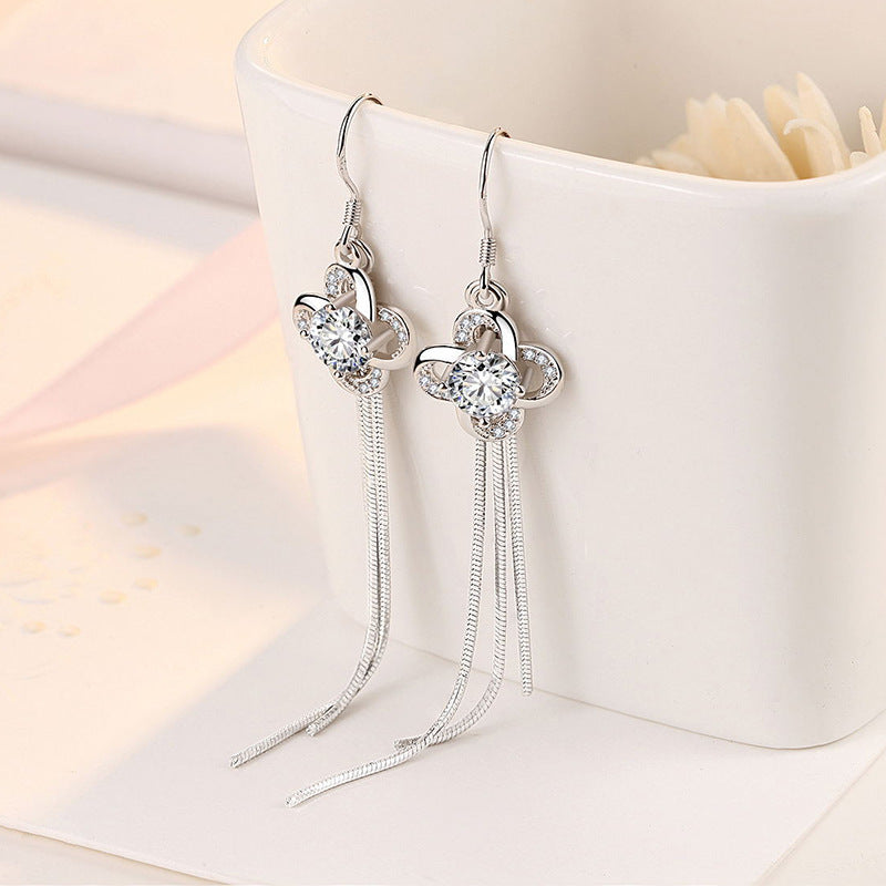 Women's Exaggerated Long Clover Tassel Mori Temperament Earrings