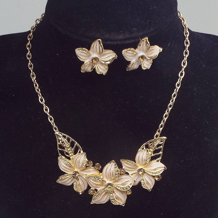 Exaggerated Versatile Fashion Flower Drop Oil Necklace