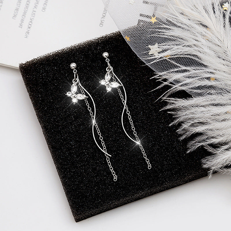 Needle Super Flash Refined Rhinestone Crystal Earrings