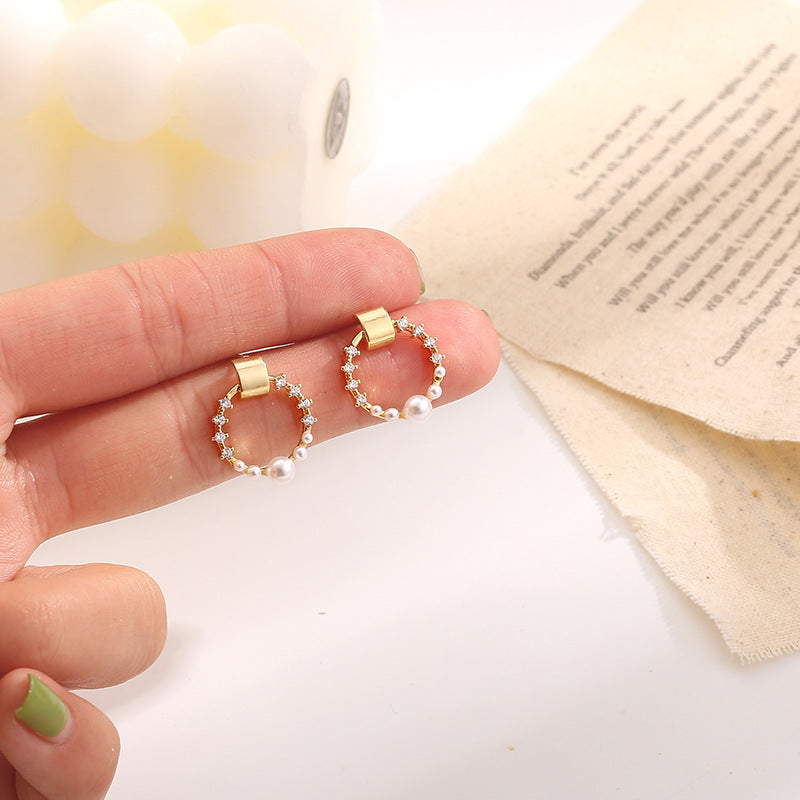 High Sense Micro Inlaid Pearls Geometric Circle Diamond Earrings