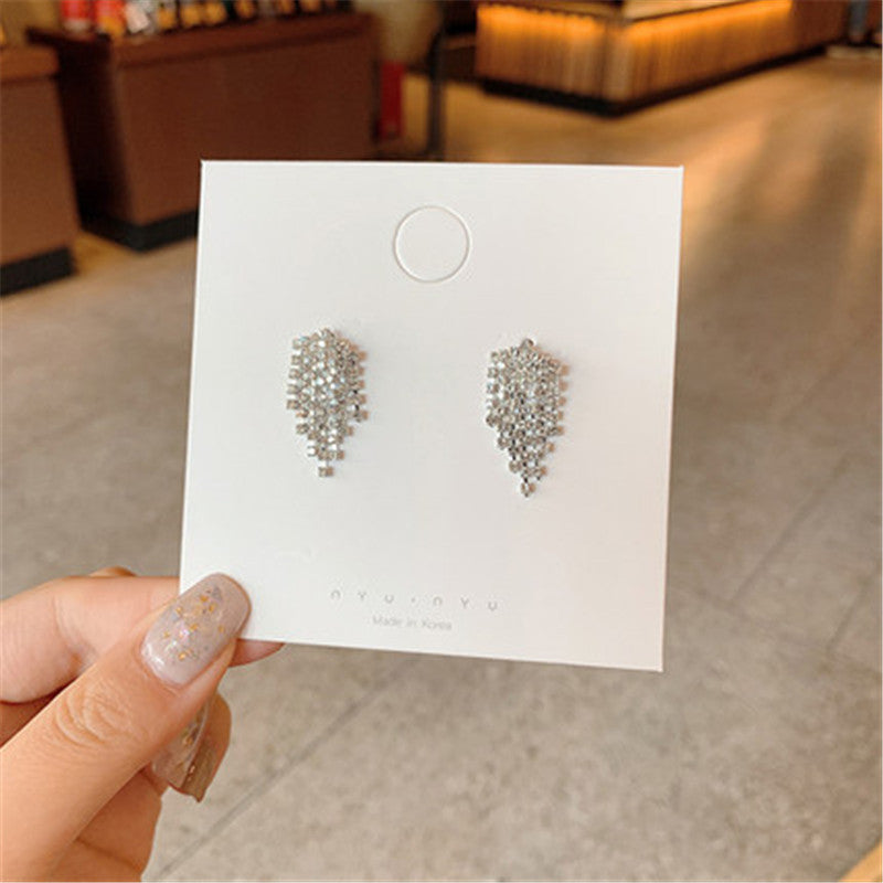 Women's Needle Full Rhinestone Tassel For Trending Eardrops Show Face Slimming Stud Earrings