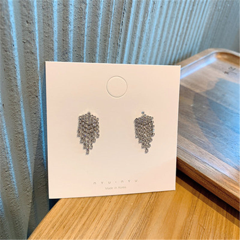 Women's Needle Full Rhinestone Tassel For Trending Eardrops Show Face Slimming Stud Earrings