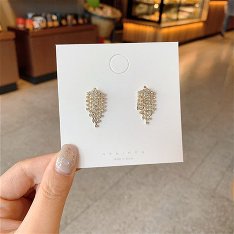 Women's Needle Full Rhinestone Tassel For Trending Eardrops Show Face Slimming Stud Earrings