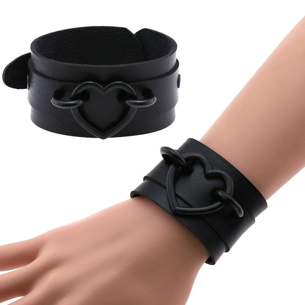 Hip Hop Street Shot Love Heart Wrist Bracelet