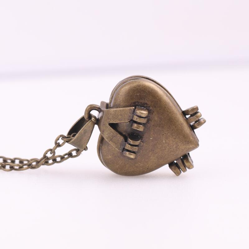Beautiful Slouchy Casual Heart-shaped Box Love Necklace