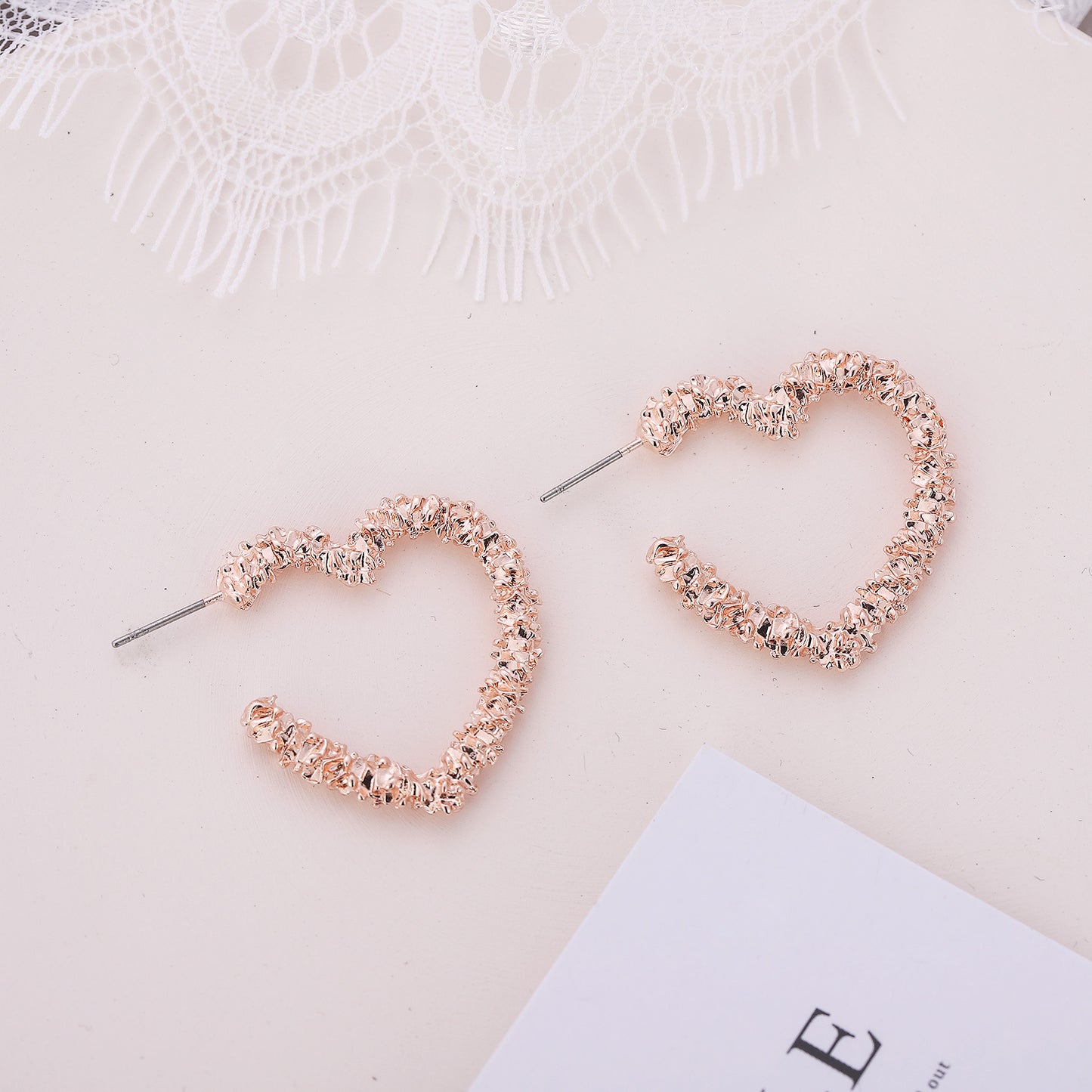 Texture Love Five-pointed Star Diamond Metal Earrings