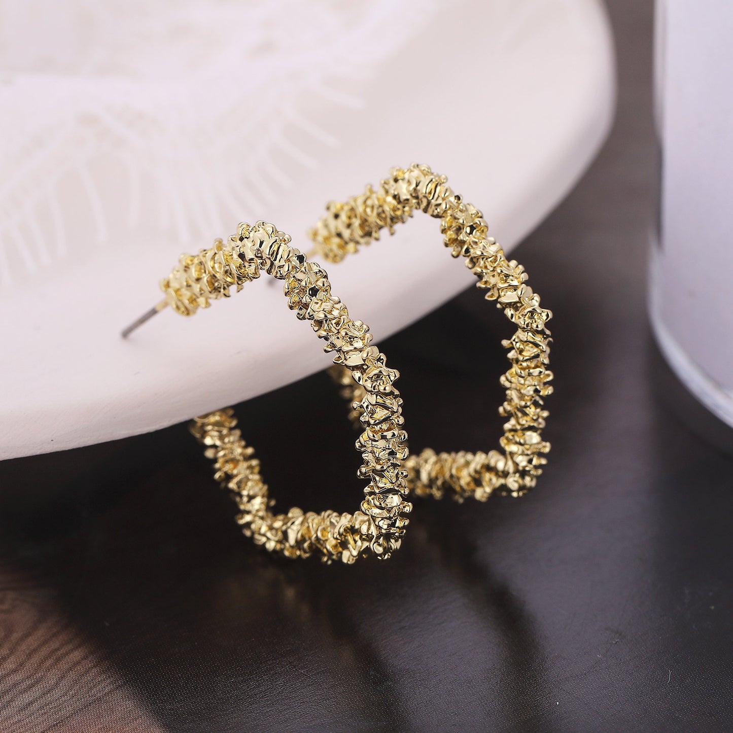 Texture Love Five-pointed Star Diamond Metal Earrings