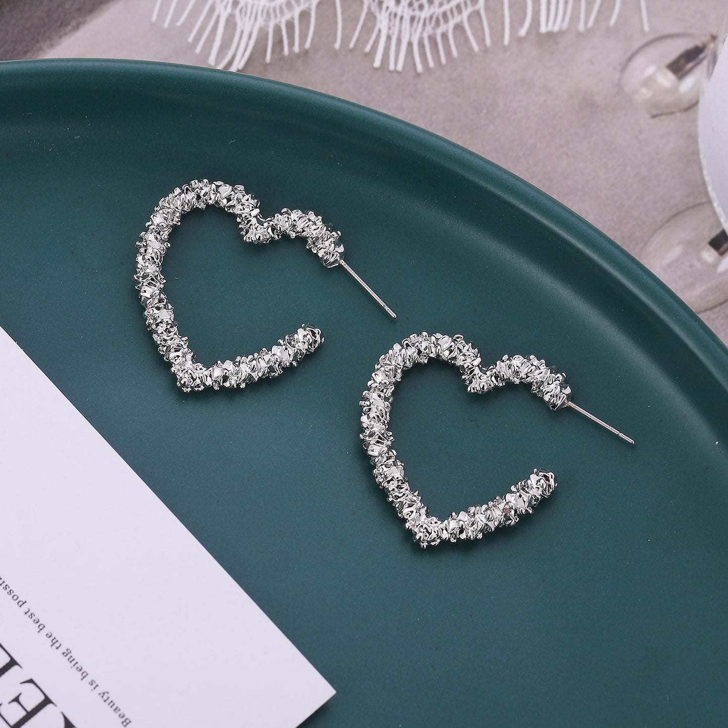 Texture Love Five-pointed Star Diamond Metal Earrings