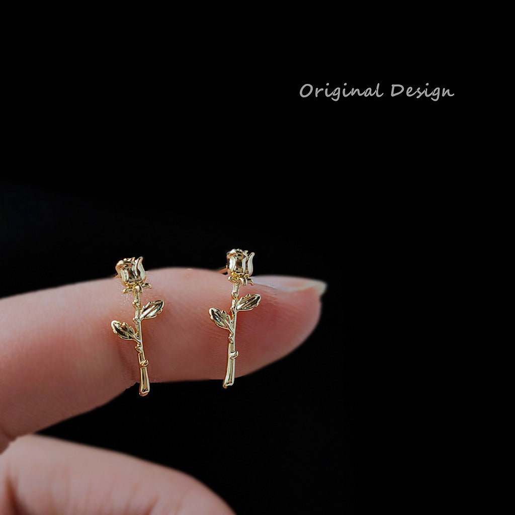 Bright Eyes Sier-plated Needle Gold-plated Mini Ear Rose Classic Style Stud Earrings