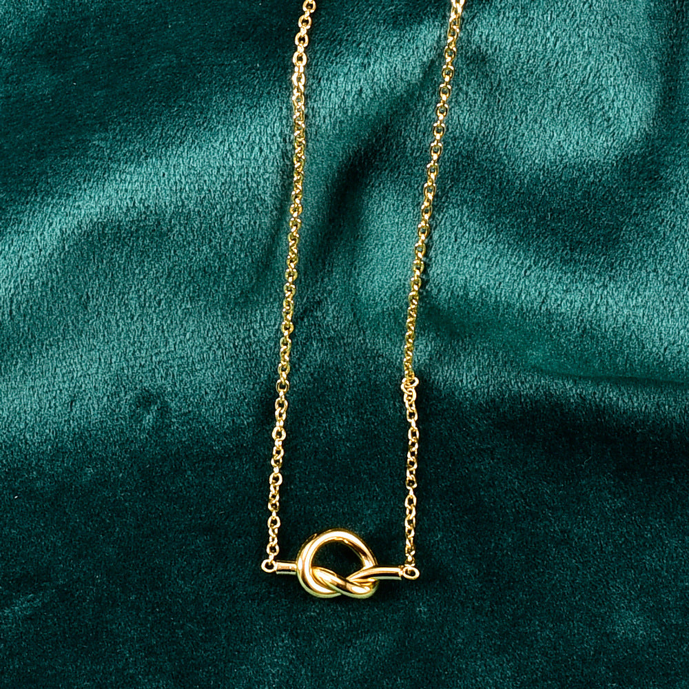 Bends Hitches Hollow Heart Knotted Line Clavicle Chain Stainless Steel Necklaces