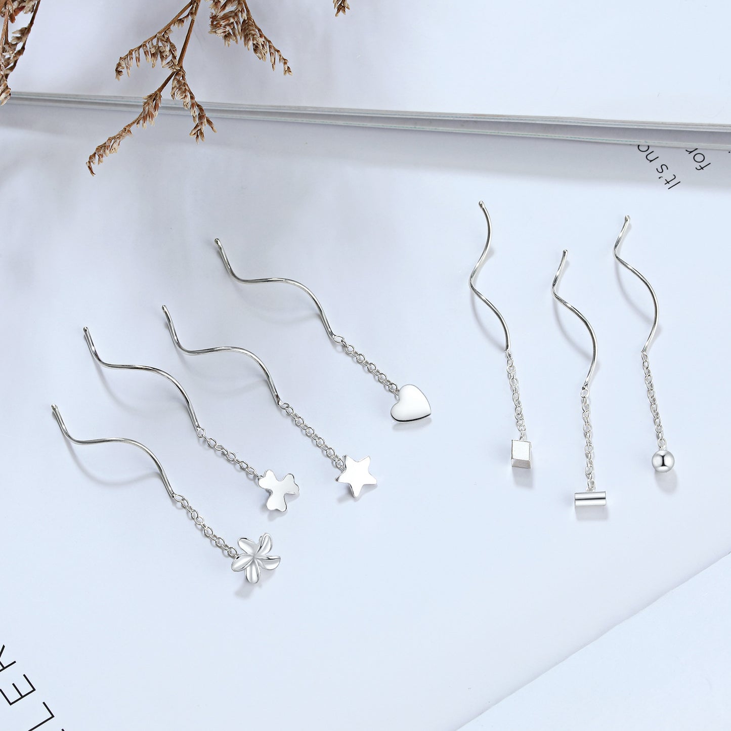 Women's Sier Light Luxury Sweet Loving Heart Long Tassel Earrings