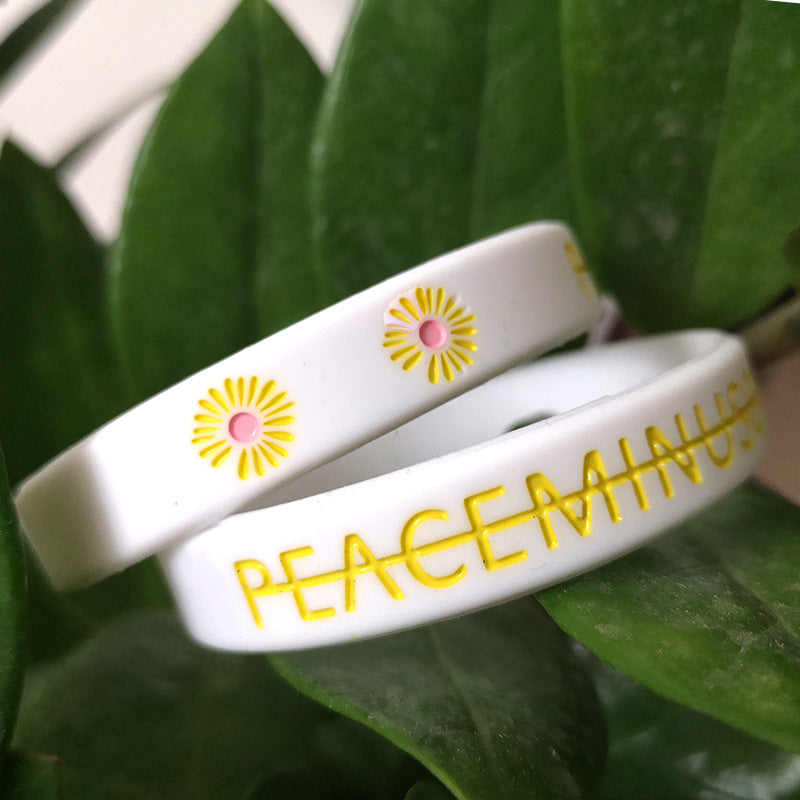 Women's & Men's Little Daisy Couple Fashion Rubber Gasket Sports Silicone Bracelet