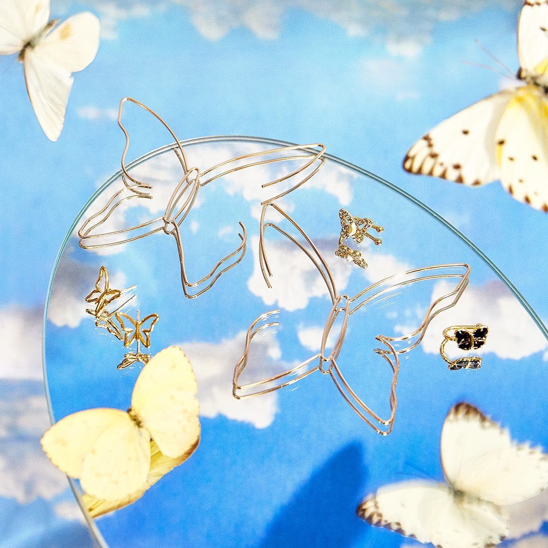 Super Popular Personality Fun Minimalist Oversized Exaggerating Earrings