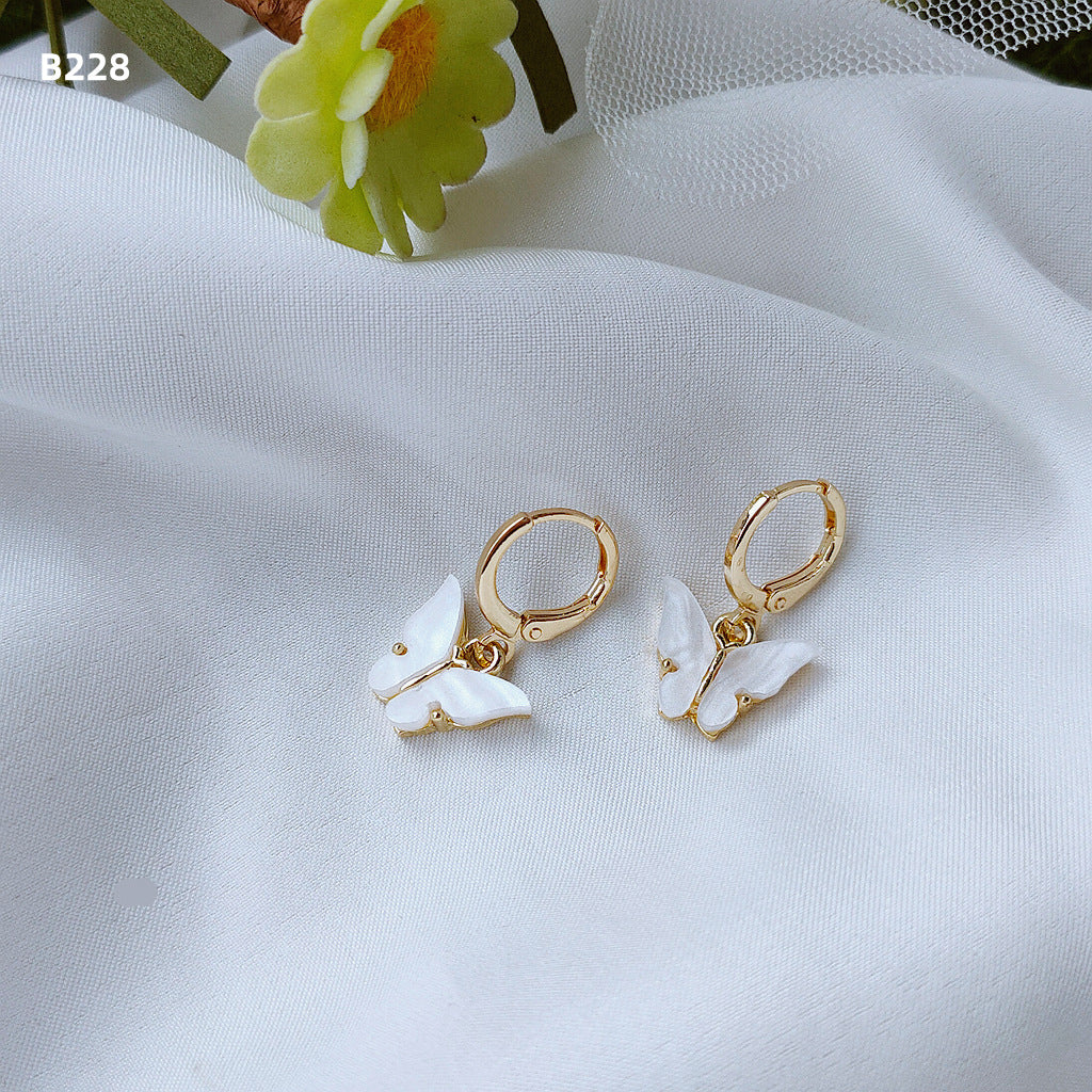 Bright Eyes Gold Plated Ear Korean Earrings