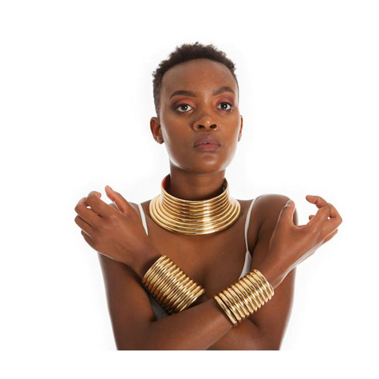 African Tribe Collar Exaggerated Pairs Hand Jewelry Set