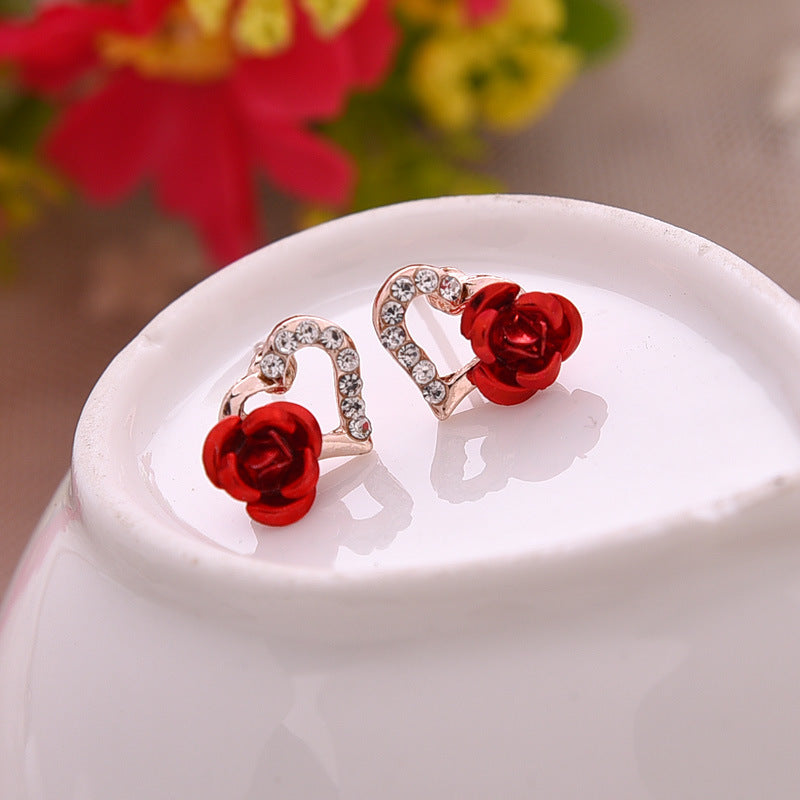 Women's Temperament Small Ear Steel Needle Love Heart Earrings