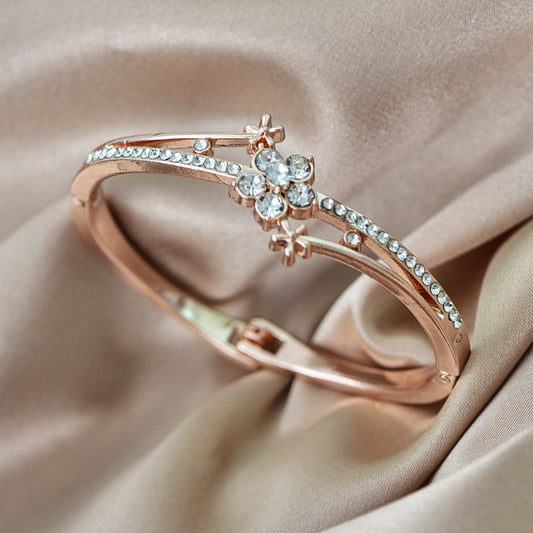 Women's Gold Wear Jewelry Simple Flower Live Bracelets