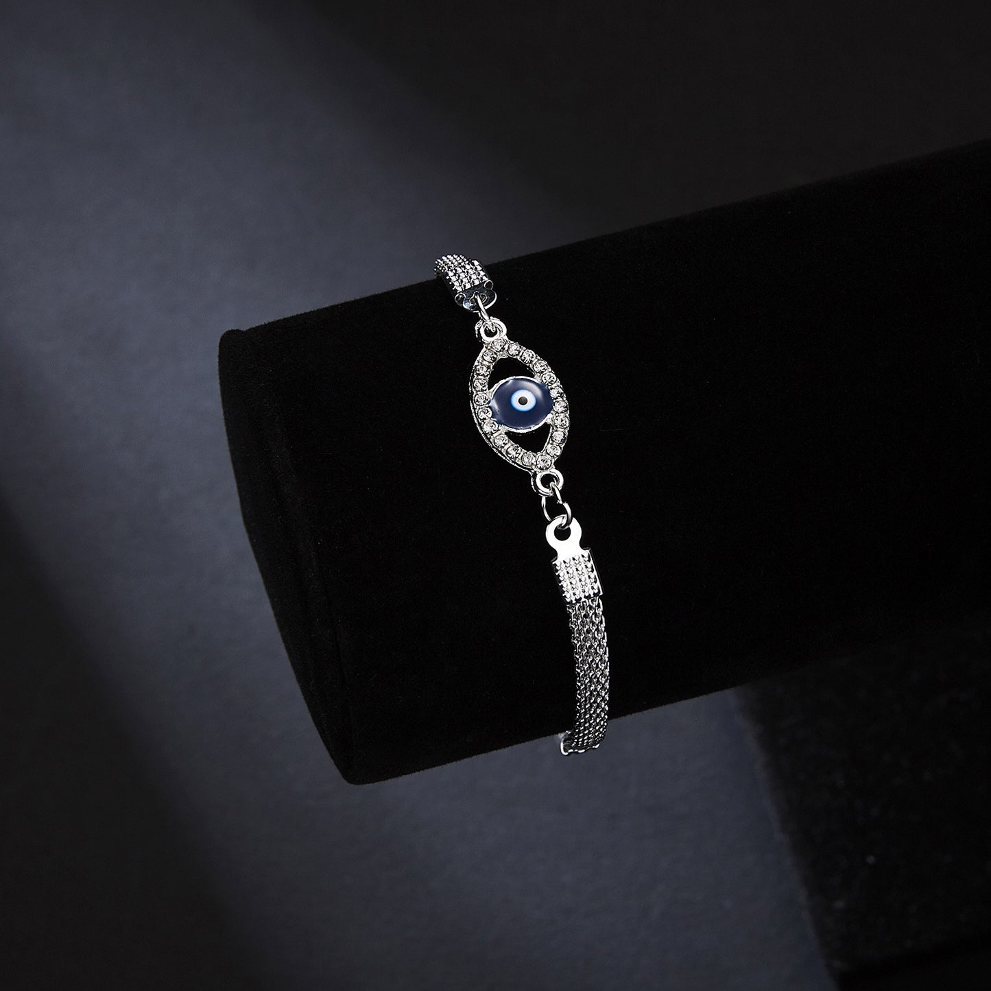 Street Shot Fashion Personality Geometric Sweet Chain Blue Eyes Sier Bracelets