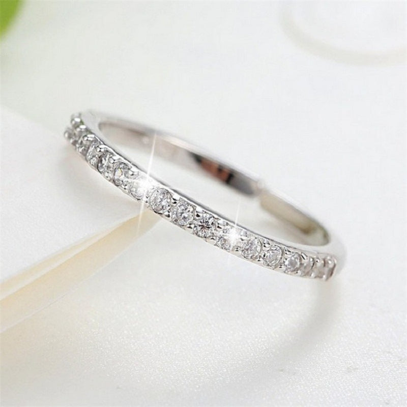 Women's Rose Gold Single Row Diamond Simple Rings