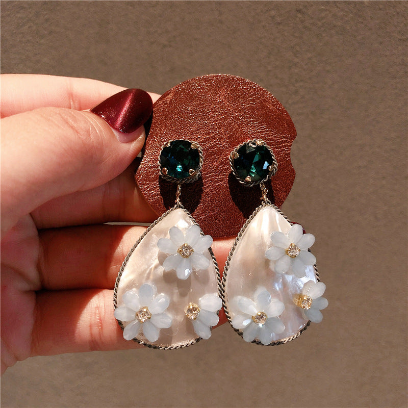 Shell Daisy Flower Affordable Luxury Style Stud Earrings
