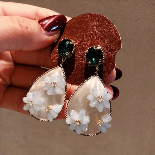 Shell Daisy Flower Affordable Luxury Style Stud Earrings