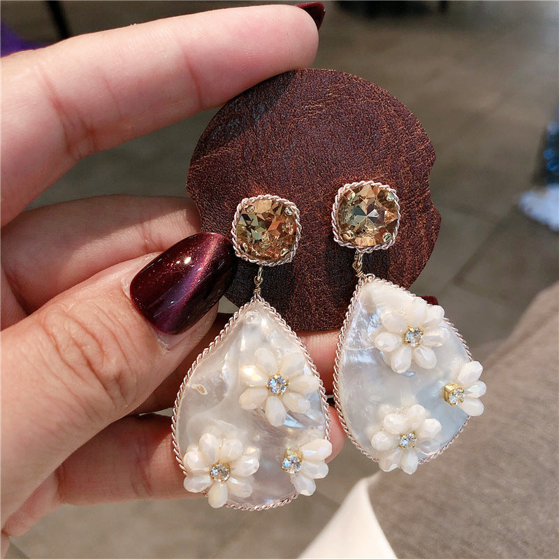 Shell Daisy Flower Affordable Luxury Style Stud Earrings