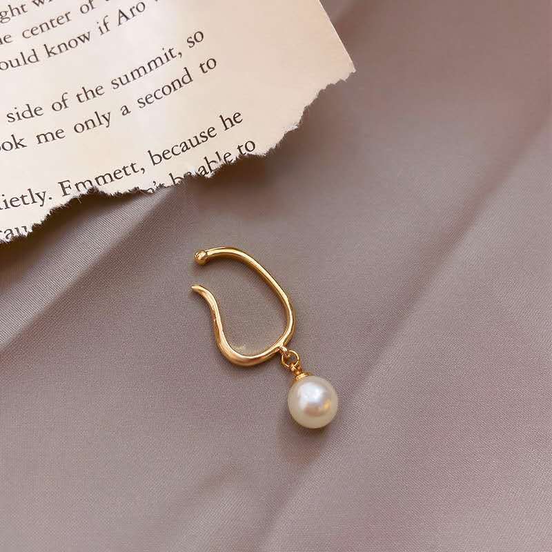 Women's Unique Bone Clips Sweet Trendy Clip Pearl Retro Ear Buckle