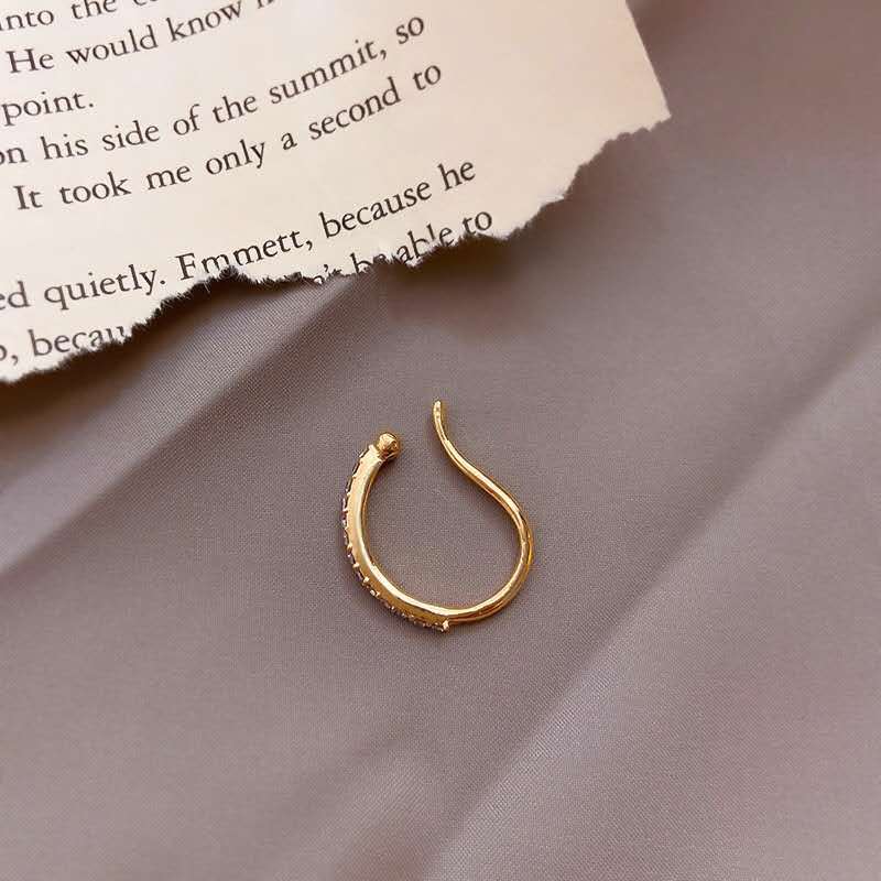 Women's Unique Bone Clips Sweet Trendy Clip Pearl Retro Ear Buckle