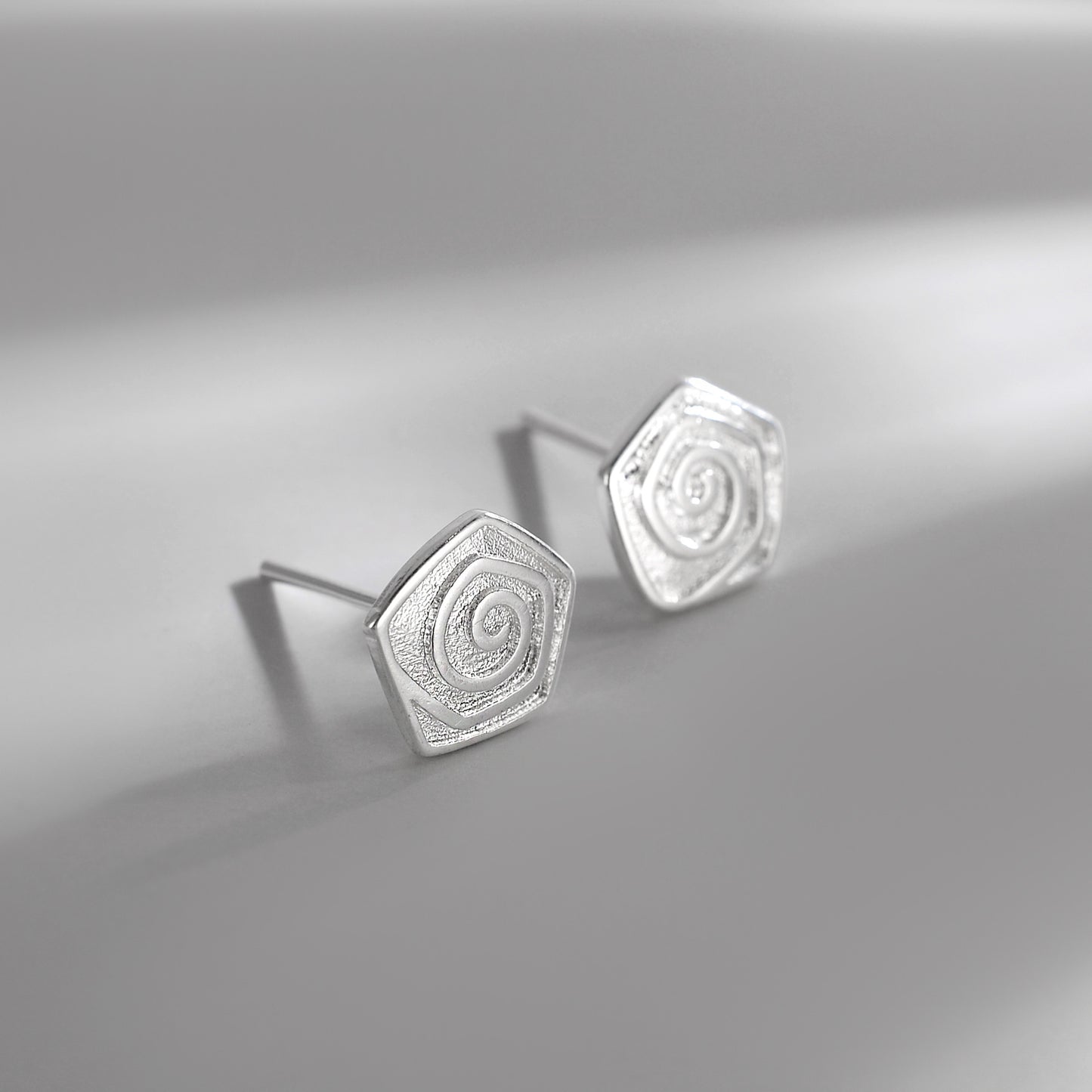 Temperamental Personalized Little Daisy Ear Sterling Earrings