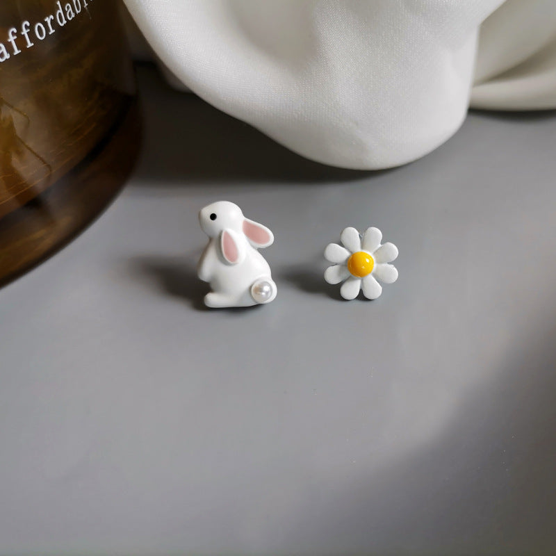 Needle Mini Adorable Rabbit Bunny Ear Earrings