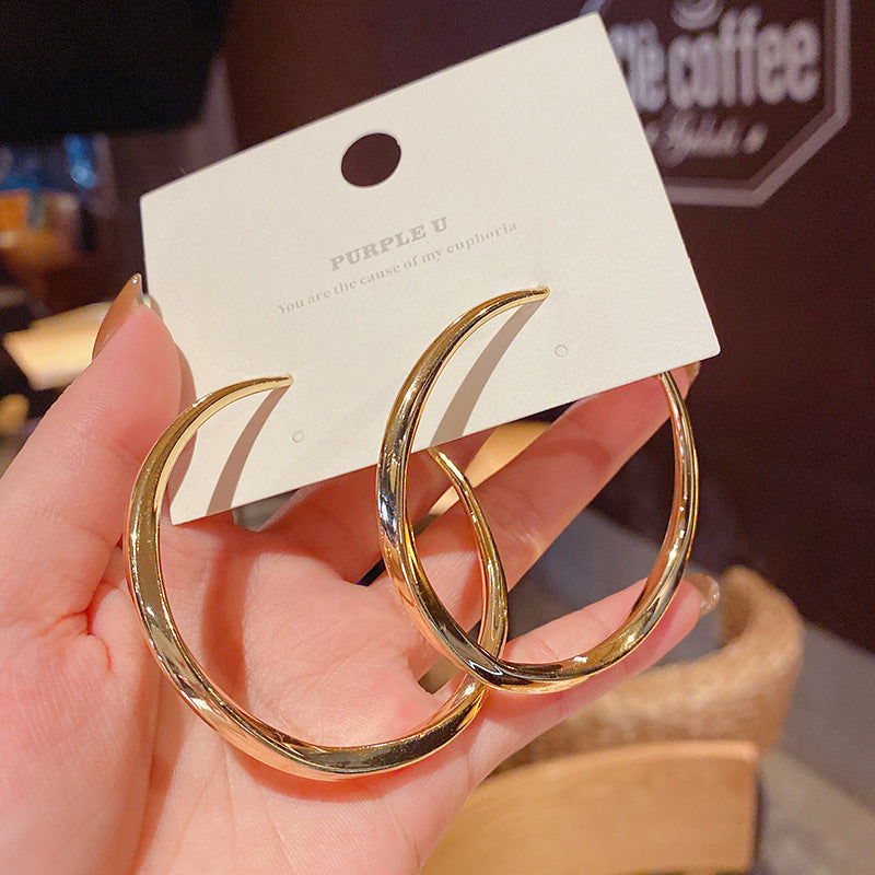 Women's Sier Needle Fashion Personalized Classic Round High Profile Retro High-grade Earrings