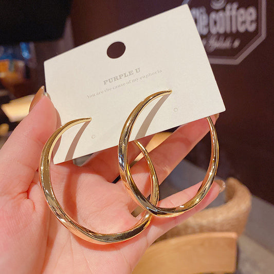 Women's Sier Needle Fashion Personalized Classic Round High Profile Retro High-grade Earrings