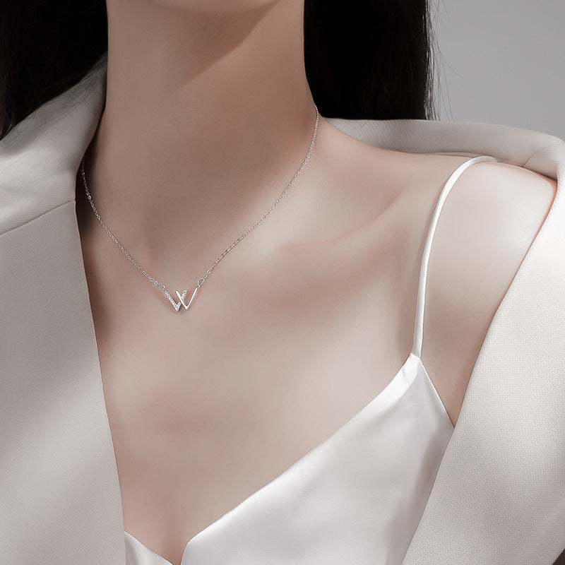 Women's Korean Letter Niche Design Pairs V Light Luxury Clavicle Chain Necklace
