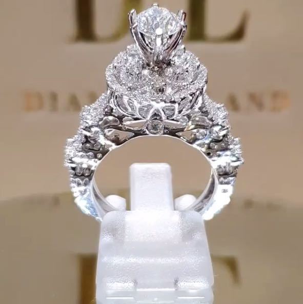 Women's Diamond Style Alloy Inlaid Zircon Fashion Rings