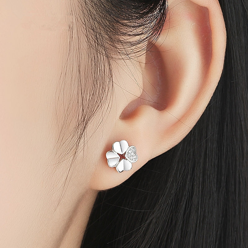 Women's Four Leaf Clover Ear Temperamental Personalized Stud Earrings
