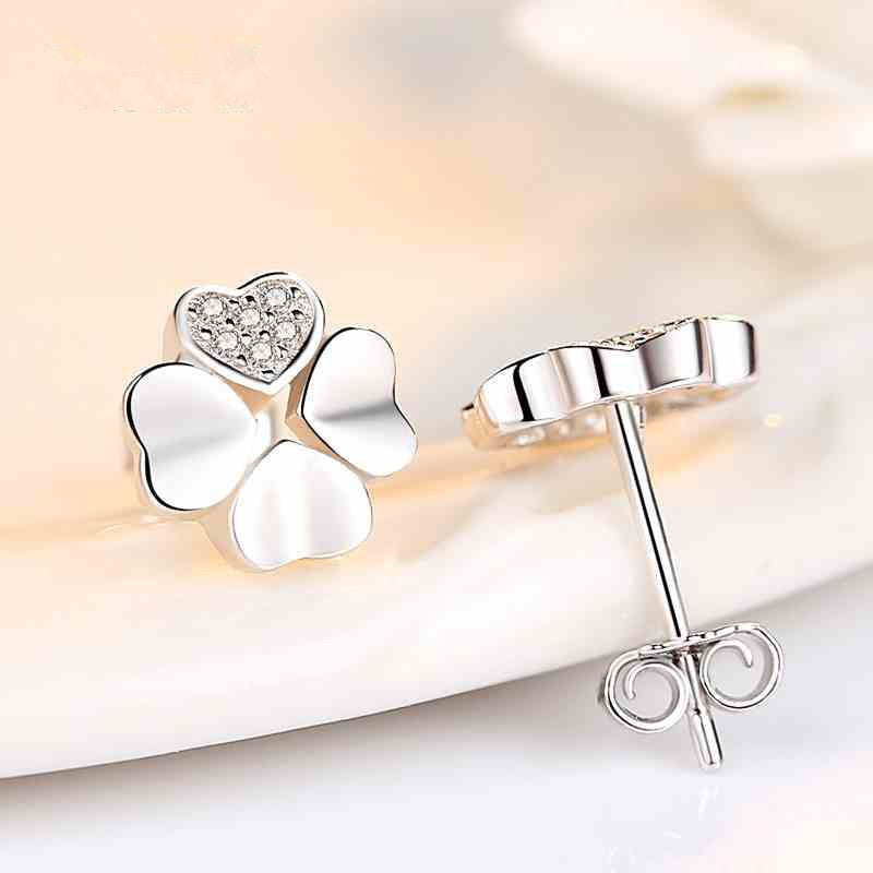 Women's Four Leaf Clover Ear Temperamental Personalized Stud Earrings