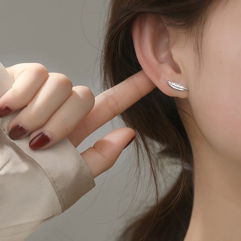 Women's Korean Style Mini Sweet Fresh Star Moon Simple Stud Earrings