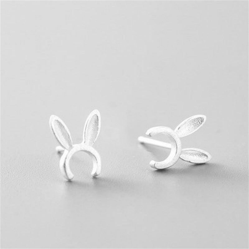 Women's Korean Style Mini Sweet Fresh Star Moon Simple Stud Earrings