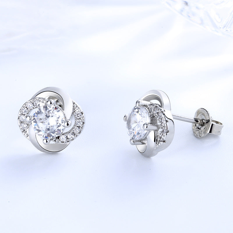 Women's Luxury Full Diamond Four Leaf Clover Ear Trendy Exquisite Versatile Stud Earrings