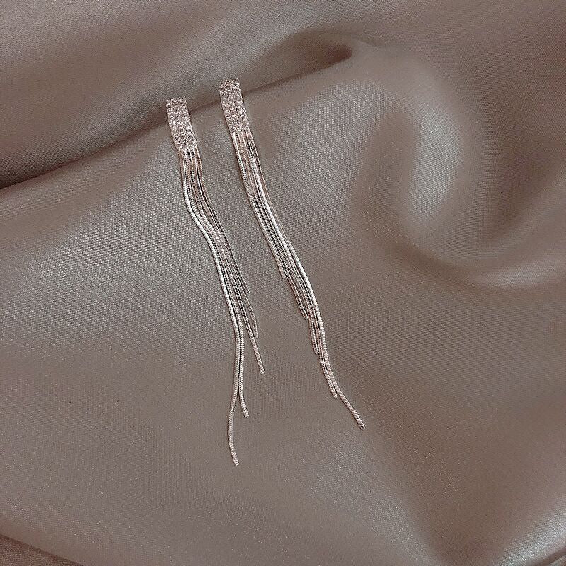 Women's Sier Pin Elegant Long Tassel Trendy Retro Aloofness Style Rings