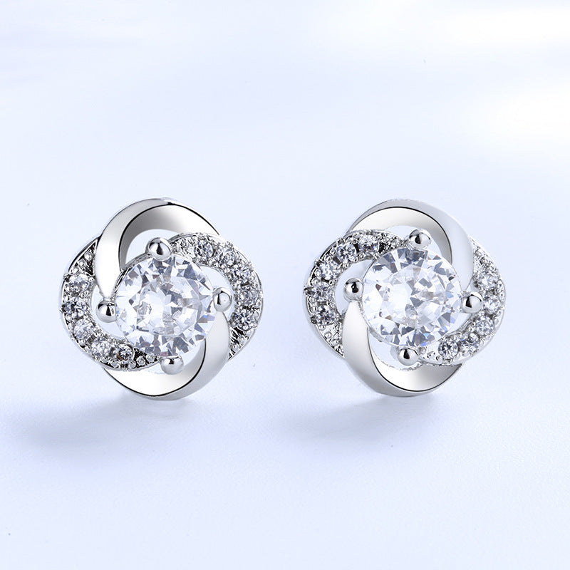 Women's Luxury Full Diamond Four Leaf Clover Ear Trendy Exquisite Versatile Stud Earrings