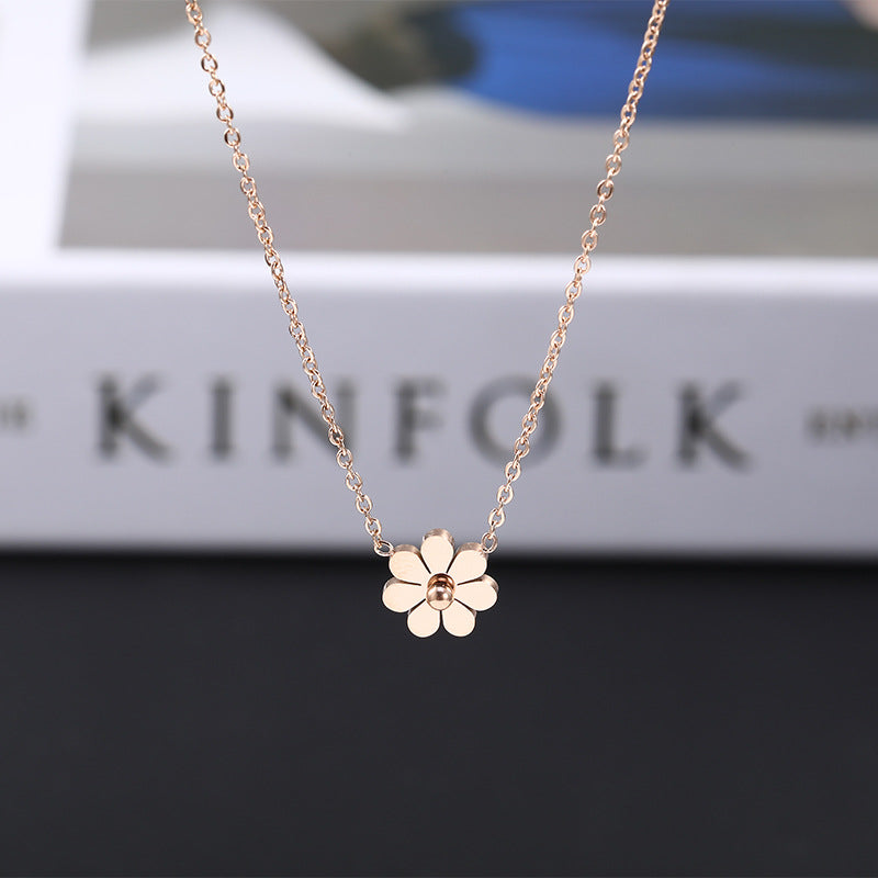 Daisy Female Rose Gold Temperamental Cold Style Clavicle Necklaces