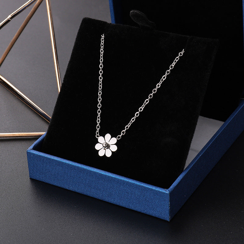 Daisy Female Rose Gold Temperamental Cold Style Clavicle Necklaces