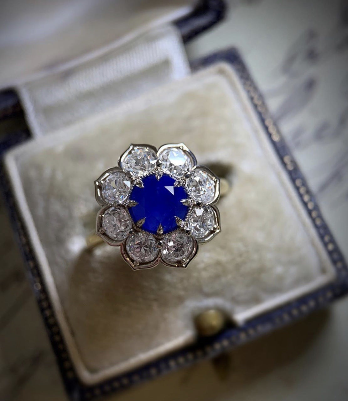 Complex Inlaid Color Zircon Trend Fashion Rings