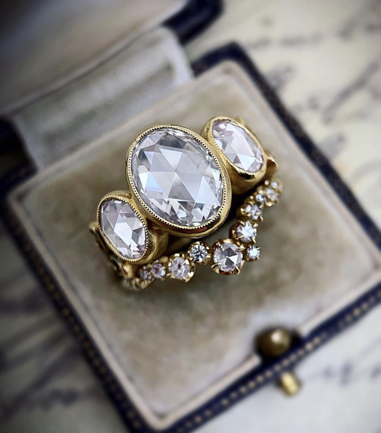 Complex Inlaid Color Zircon Trend Fashion Rings