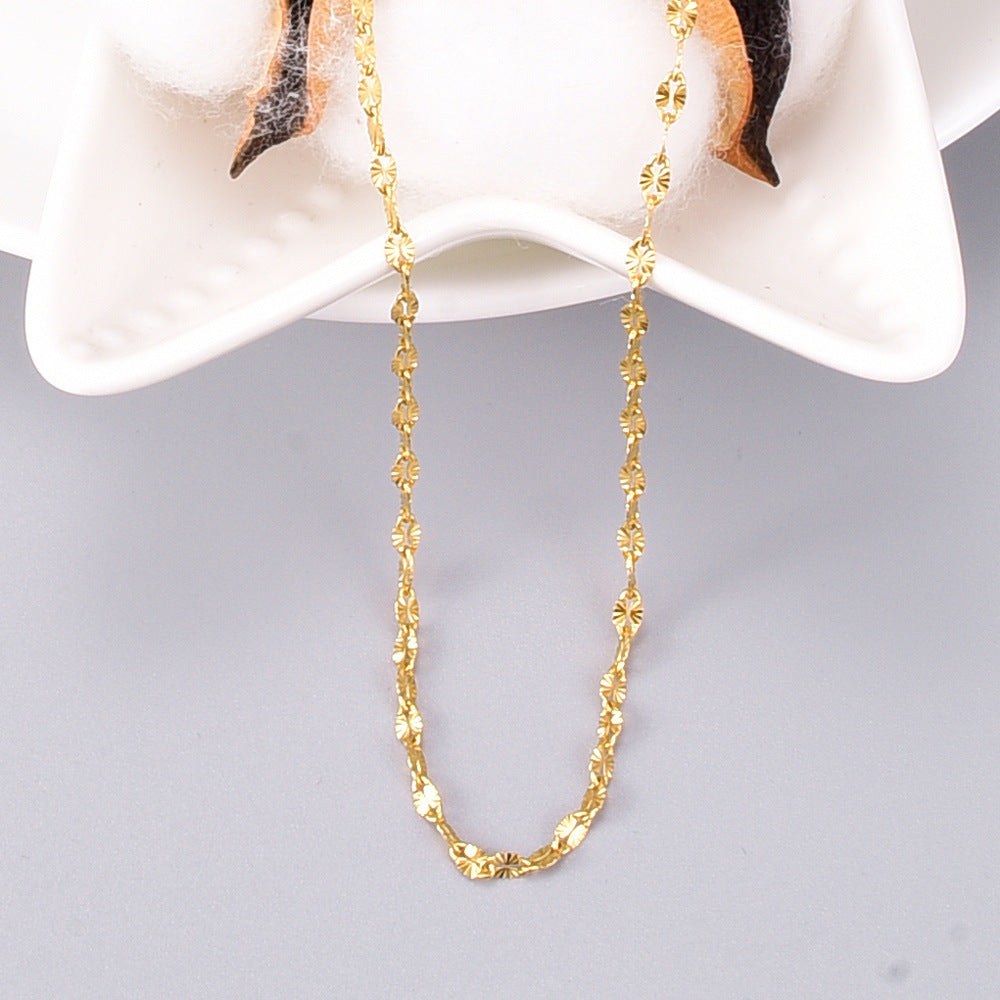 Women's Gold-plated Lip With Pattern Fashion Short Personality Neck Necklace